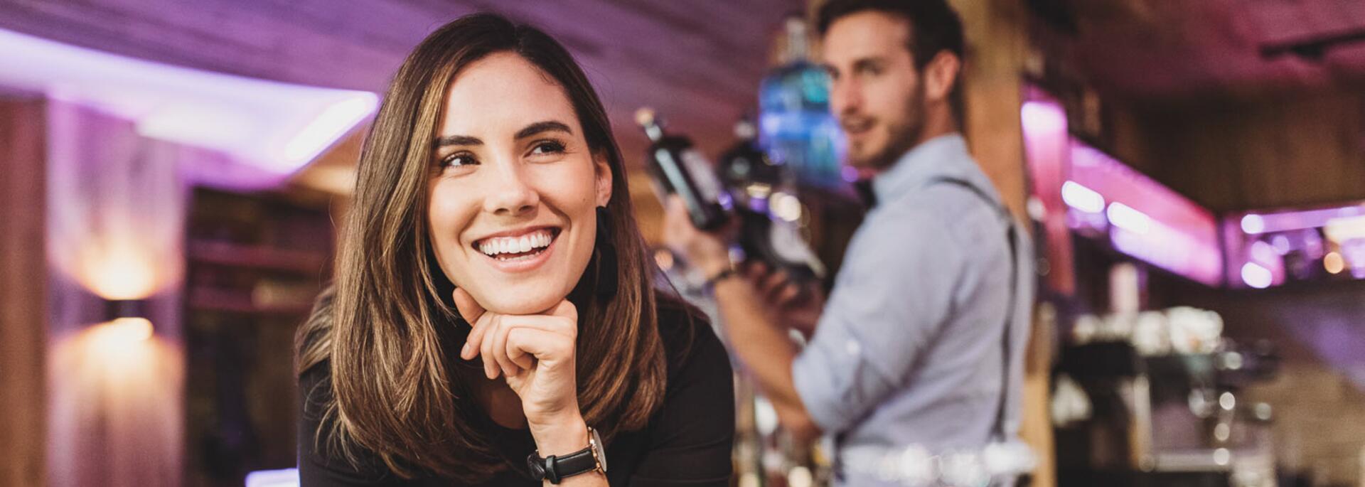 woman at the hotel bar