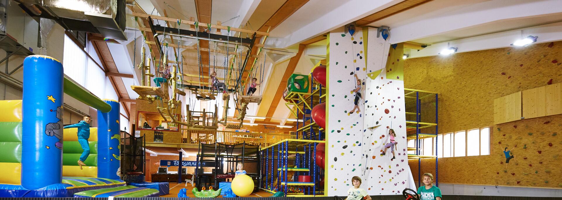 Hotel mit indoor Spielplatz in Tirol