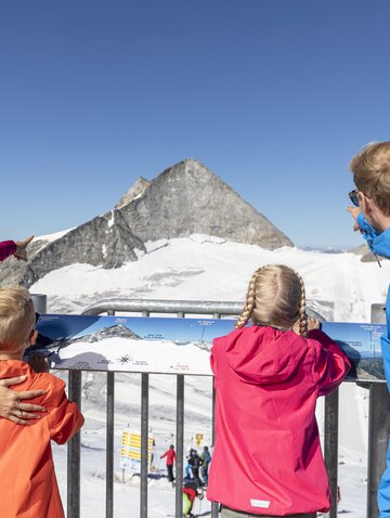 family holiday on the glacier in Tyrol